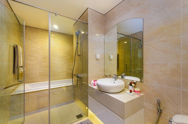 Cần cho thuê chung cư cao cấp Oriental Plaza, 3 phòng ngủ, 106m2 giá 13 triệu/ tháng