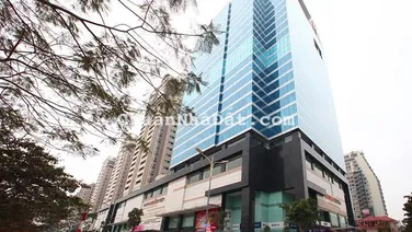 Cần bán căn hộ 2PN có thể sửa thành 3PN hướng ban công Đông Nam tầng trung view đẹp có lốt xe ô tô