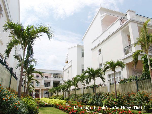 Bán Biệt thự Hưng Thái Phú Mỹ Hưng giá chỉ có 33,5tỷ .LH: 0907 263 *** THANH MỸ