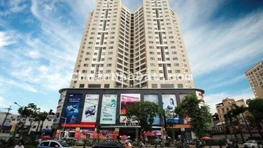 Cho thuê căn hộ chung cư 173 Xuân Thủy, căn 2PN, 2WC nội thất cơ bản gắn tường giá 11,5 triệu.