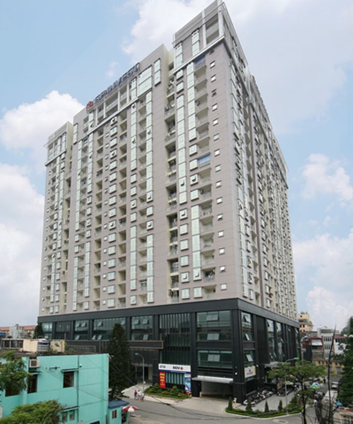 Bán CĂN HỘ 170 Đê La Thành, dt 142.6m2, gồm 3PN, 3VS, 3Logia. Full nội thất. Giá 11 tỷ thương lượng