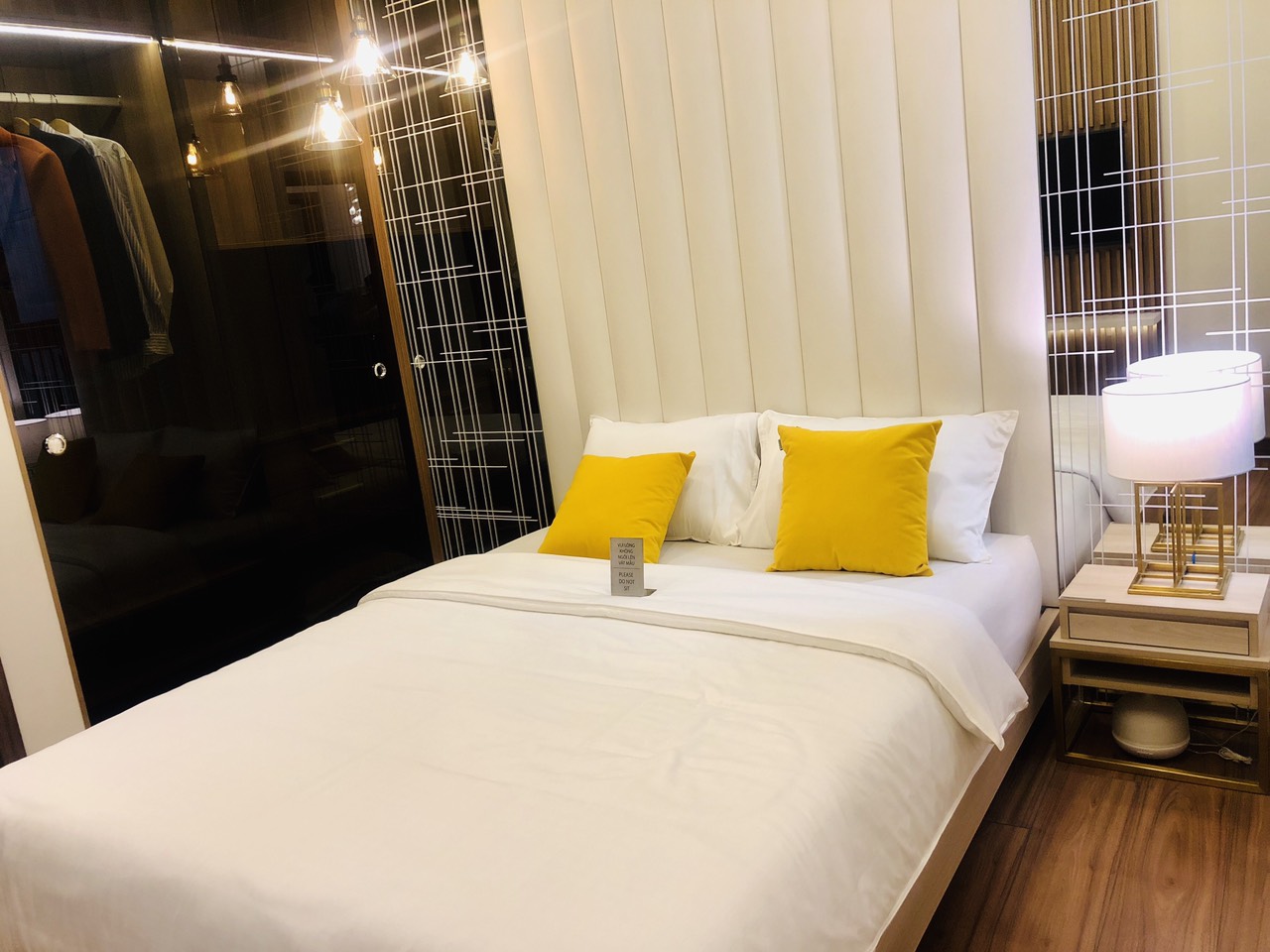 Cho thuê căn hộ 2PN, 2WC, 65m2 tại Saigon Asiana, 10 triệu VND. LH 0908 374 ***