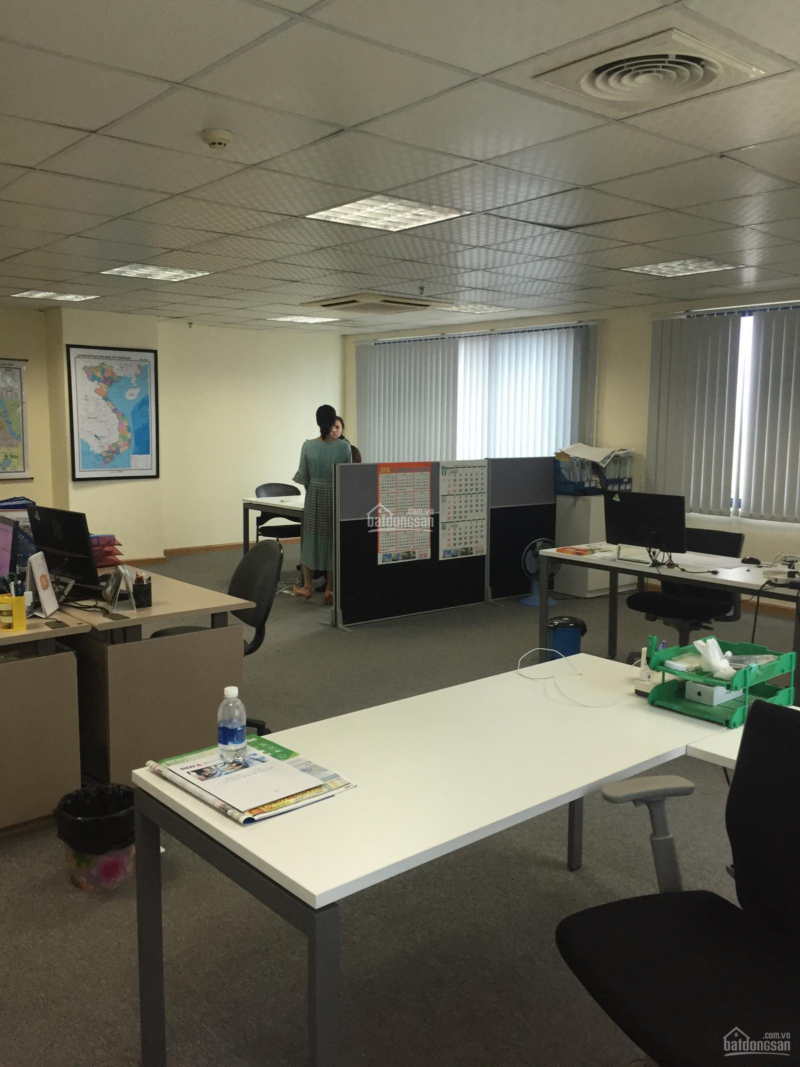 Cho thuê văn phòng đường Phạm Văn Đồng, khu Ngoại Giao Đoàn 100m2 150m2. 500m2 giá 130k/m2