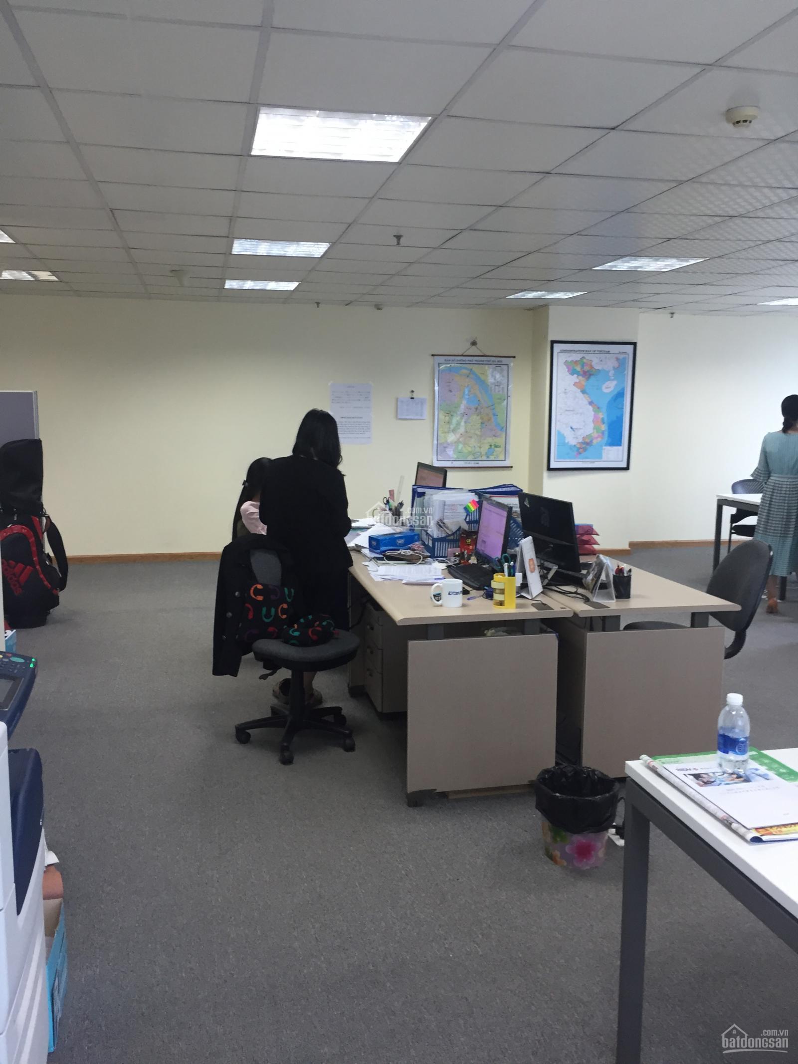 Cho thuê văn phòng đường Phạm Văn Đồng, khu Ngoại Giao Đoàn 100m2 150m2. 500m2 giá 130k/m2