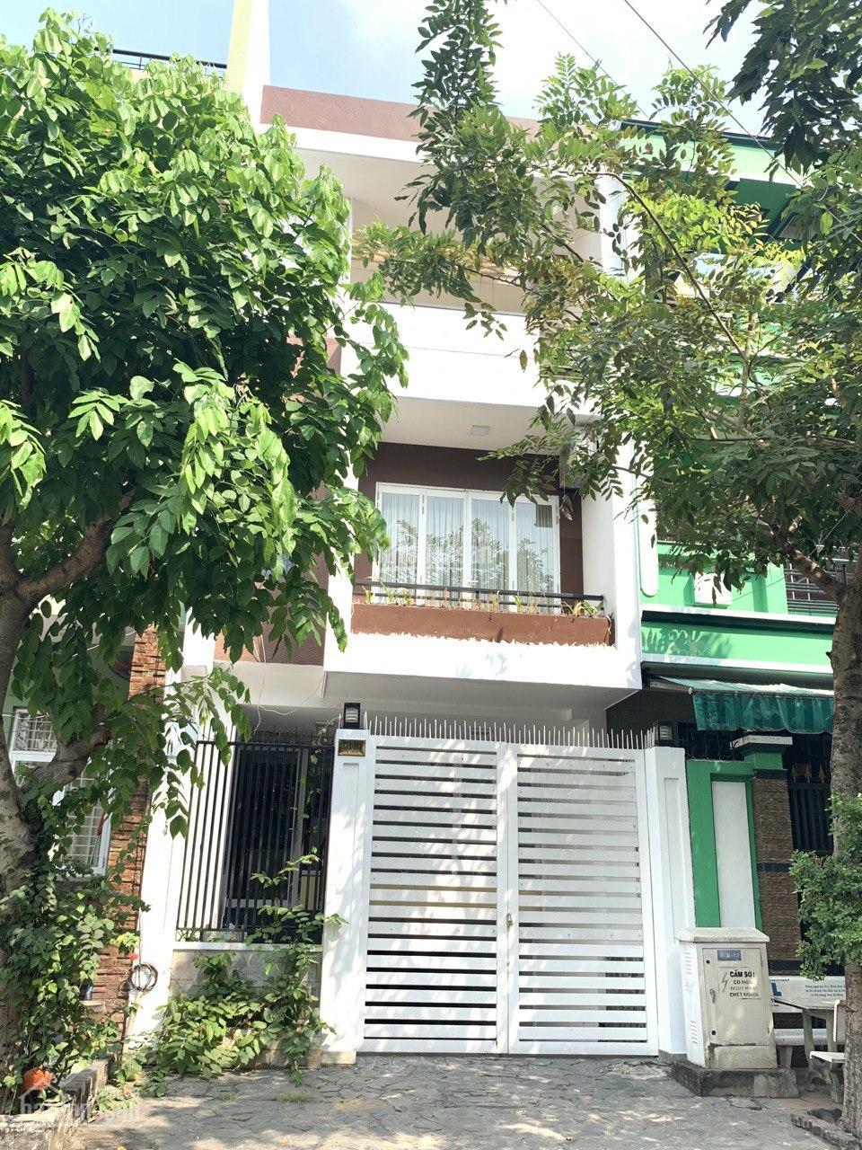 Cho thuê nhà 5x20m hầm trệt 3 lầu 4 phòng Lương Định Của, P. An Phú, Quận 2