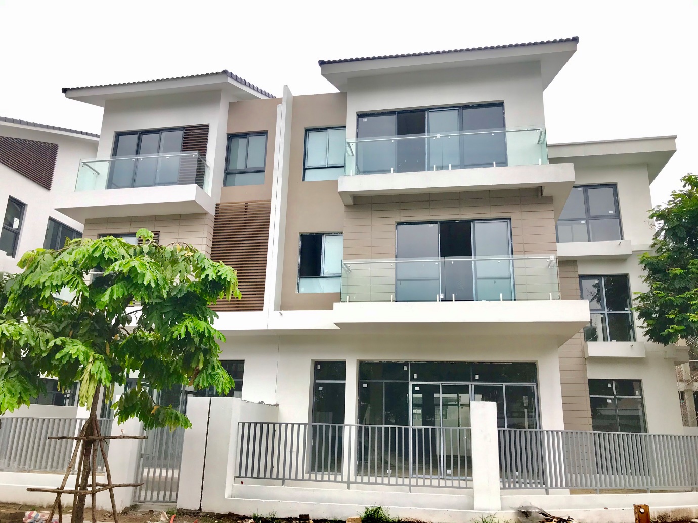 Cần bán gấp biệt thự An Vượng khu đô thị Dương Nội Nam Cường dt 202m2, căn góc, giá rẻ