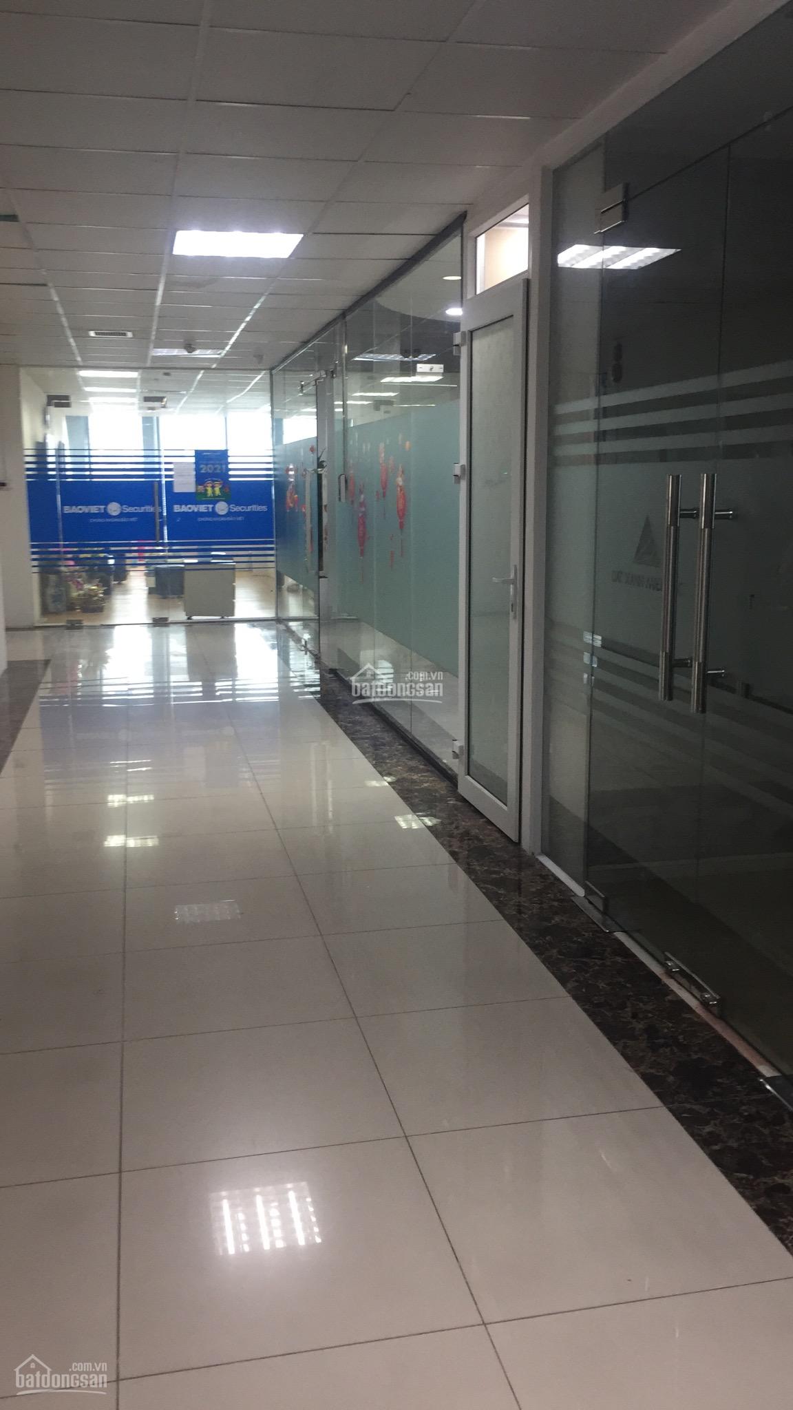 Cho thuê văn phòng 76 đường Láng, Đống Đa 40m, 80m, 150m, 800m2, giá 120k/m2/th