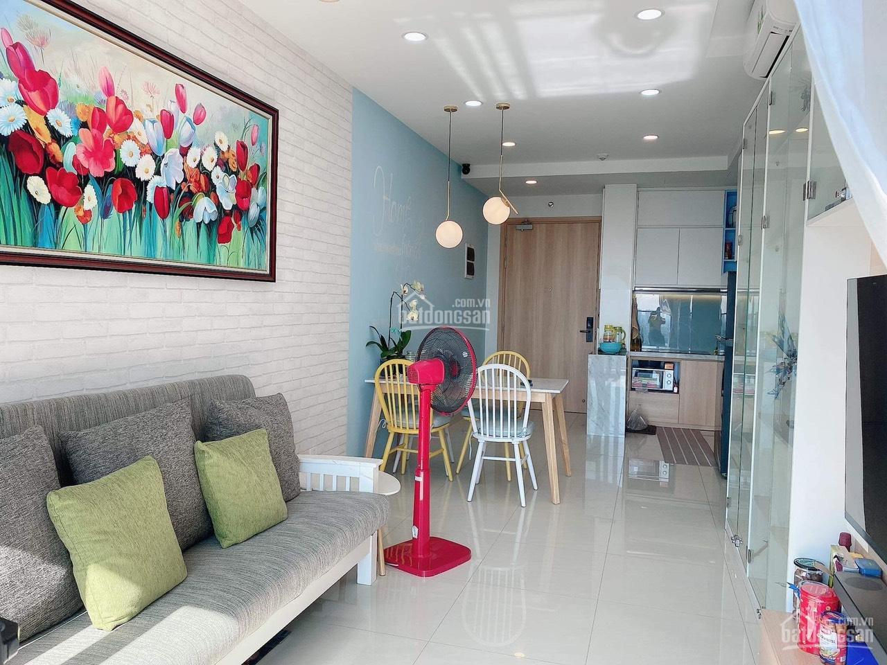 Chính chủ cần bán CHCC Emerald Celadon City. Dt 71m2-2PN-2wc giá 5,1tỷ bao thuế phí view siêu đẹp