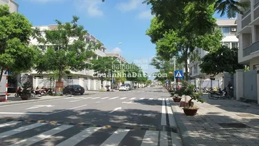 Cho thuê căn liền kề khu đô thị mới An Hưng có nền, nhà vệ sinh, điện nước 6tr/tháng. LH 0904 333 ***
