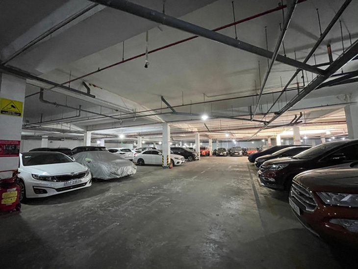 Căn hộ Phú hoàng anh cần bán gấp. Bán penthouse Phú hoàng anh 160m2 giá rẻ . 6ty. Lh:0902 706 ***