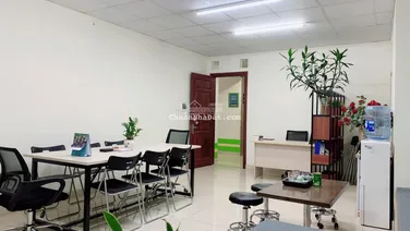 Ưu đãi văn phòng tại Trần Thái Tông, DT 30m2 - 50m2, MT 6m, giá chỉ còn 5.5 tr/th, full tiện ích