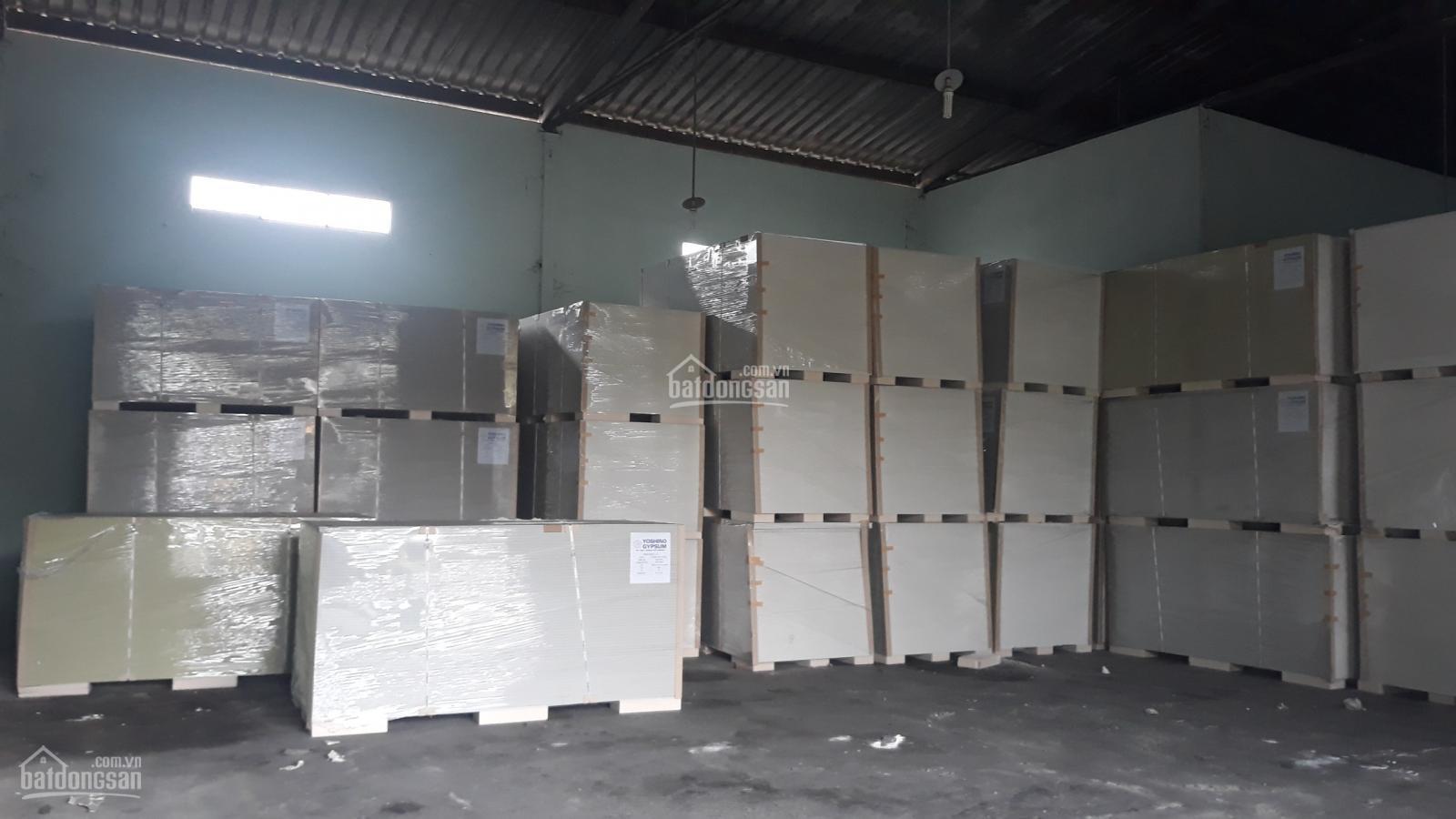 Cho thuê kho xưởng 700m2 tại Bùi Văn Ba, P. Tân Thuận Đông, Quận 7, TP. HCM. LH: 0916 302 ***