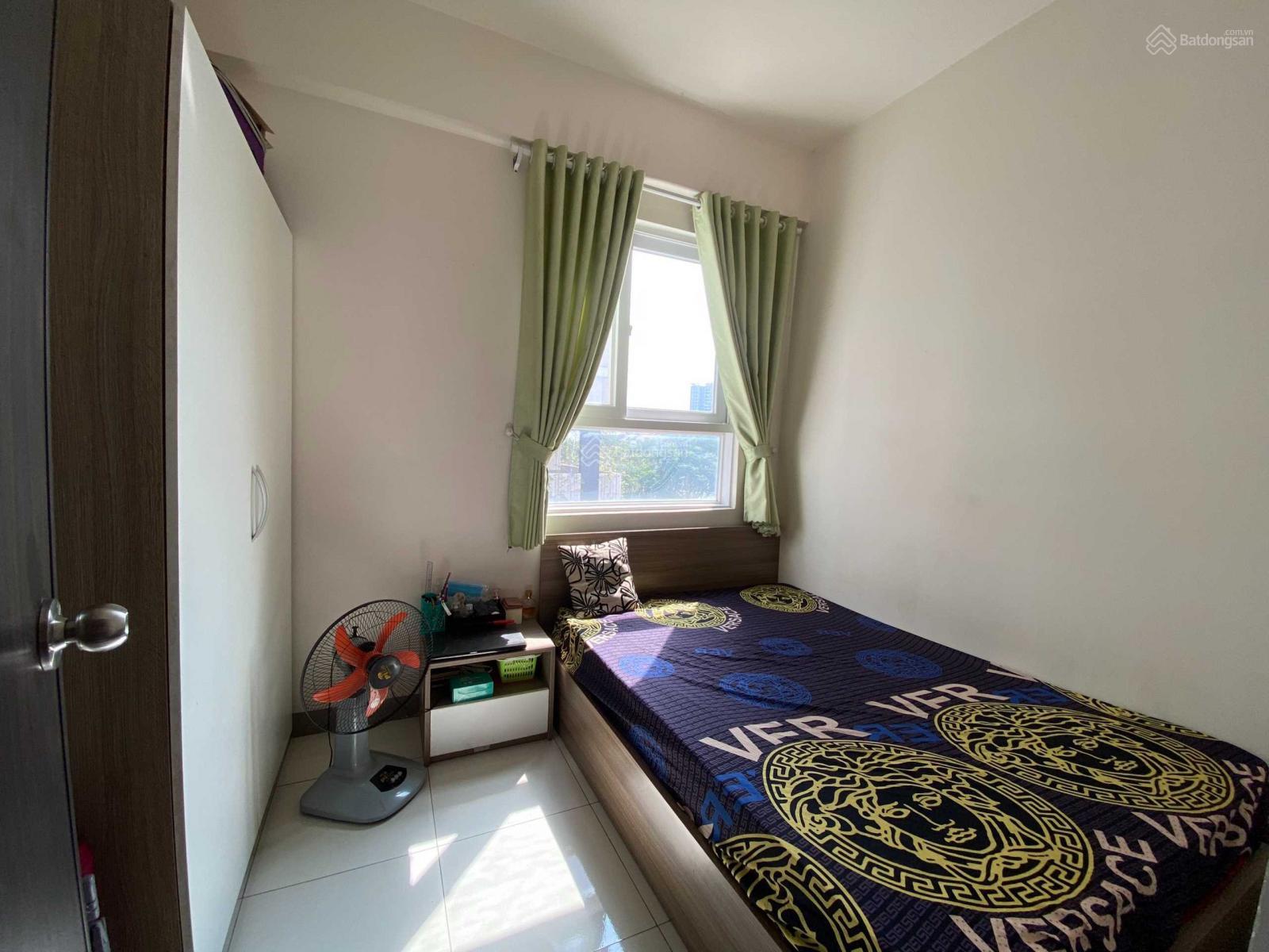 Thiện chí bán căn 2PN 1WC diện tích 49m2 chung cư Sky 9 giá chỉ 2tỷ610, có sổ hồng;