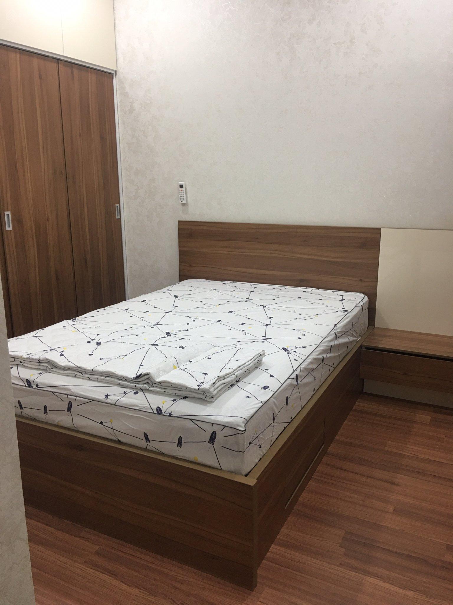 Cần bán gấp căn hộ Đất Phương Nam Bình Thạnh, 2PN: 3.5 tỷ, 3PN giá 4 tỷ. Có sổ - LH 0901.970.,388 Cần bán gấp căn hộ Đất Phương Nam Bình Thạnh, 2PN: 3.5 tỷ, 3PN giá 4 tỷ. Có sổ - LH 0901.970.,388