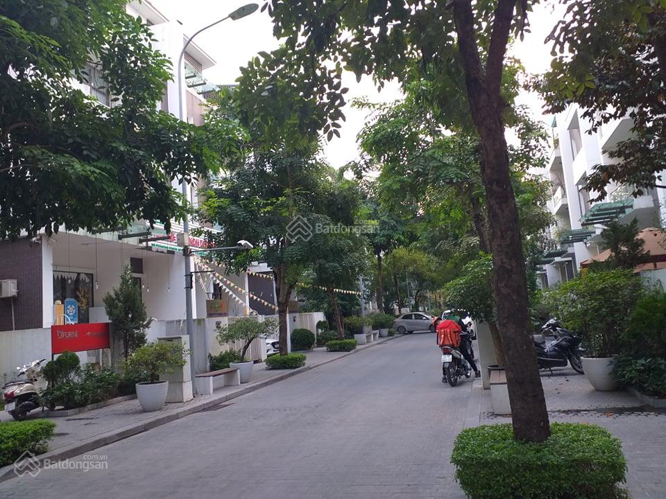 Bán biệt thự nội thất đẹp - xịn - đẳng cấp - ở luôn - Làng Việt Kiều Châu Âu - Mỗ Lao 185m2 - 63 tỷ Bán biệt thự nội thất đẹp - xịn - đẳng cấp - ở luôn - Làng Việt Kiều Châu Âu - Mỗ Lao 185m2 - 63 tỷ