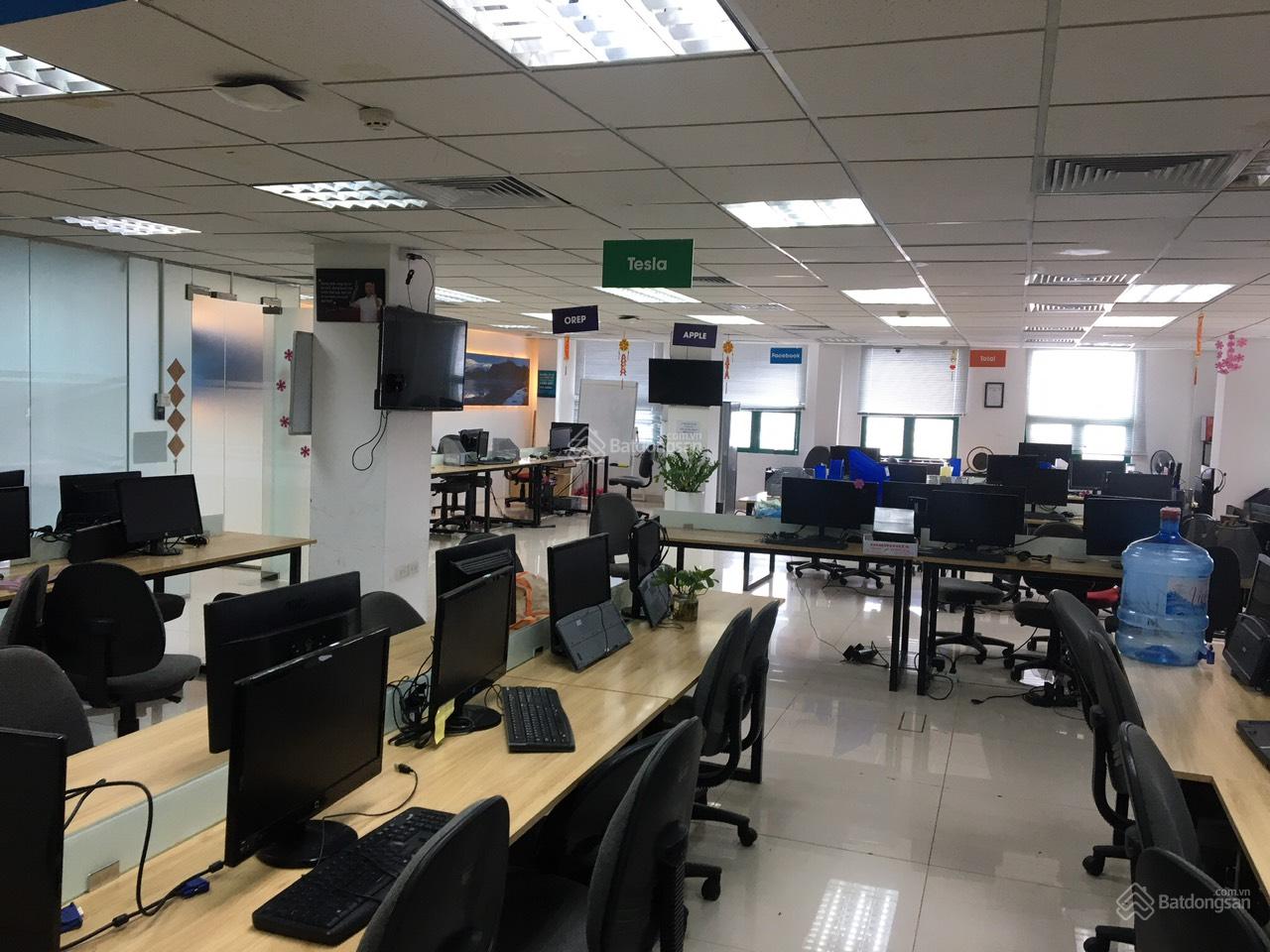 Cho thuê VP tòa nhà 92 Nguyễn Văn Cừ - Long Biên 50m2, 60m2, 100m2, 150m2, 330m2, giá 150k/m2/tháng