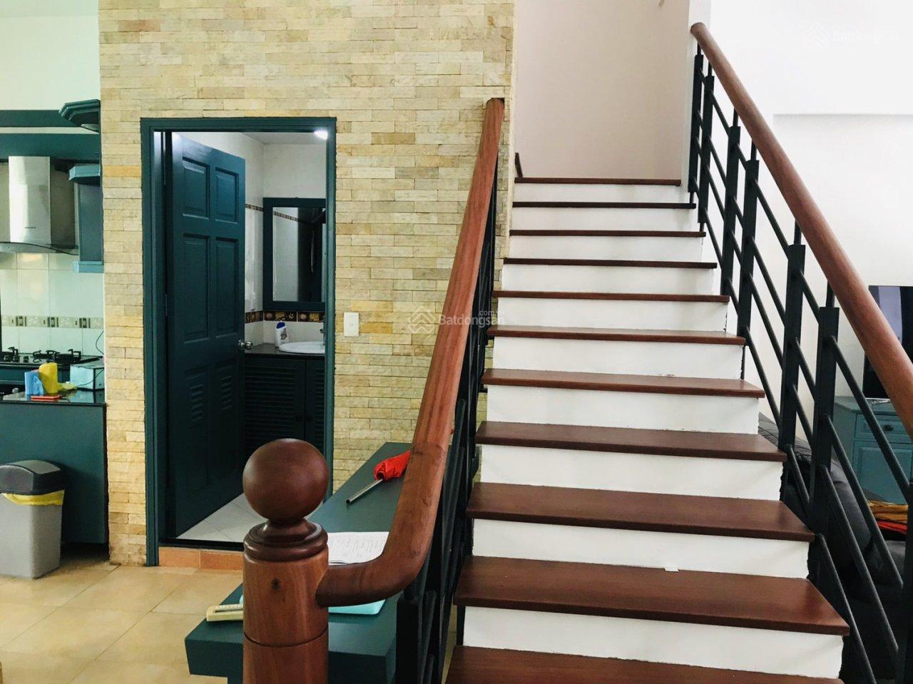 Bán biệt thự liên kế Mỹ Thái 1, Phú Mỹ Hưng, Q7. Diện tích 7x18m (126m2), LH: 0919 582 ***