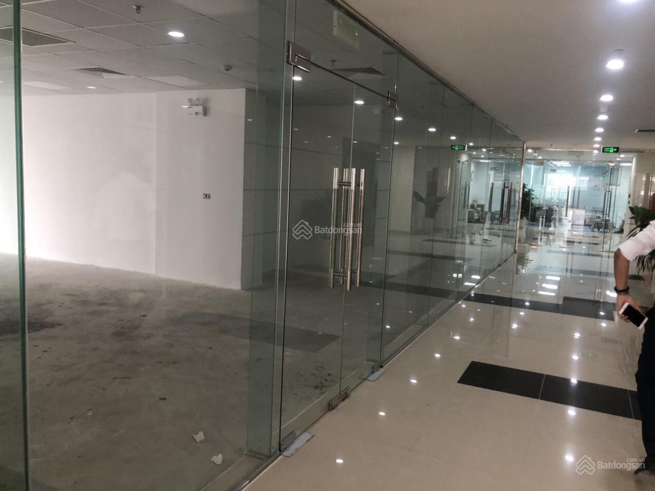 Cho thuê văn phòng TTTM Chợ Mơ, Bạch Mai, DT 100m2, 150m2, 200m2, 400m2, 1884m2 giá 130 nghìn/m2/th