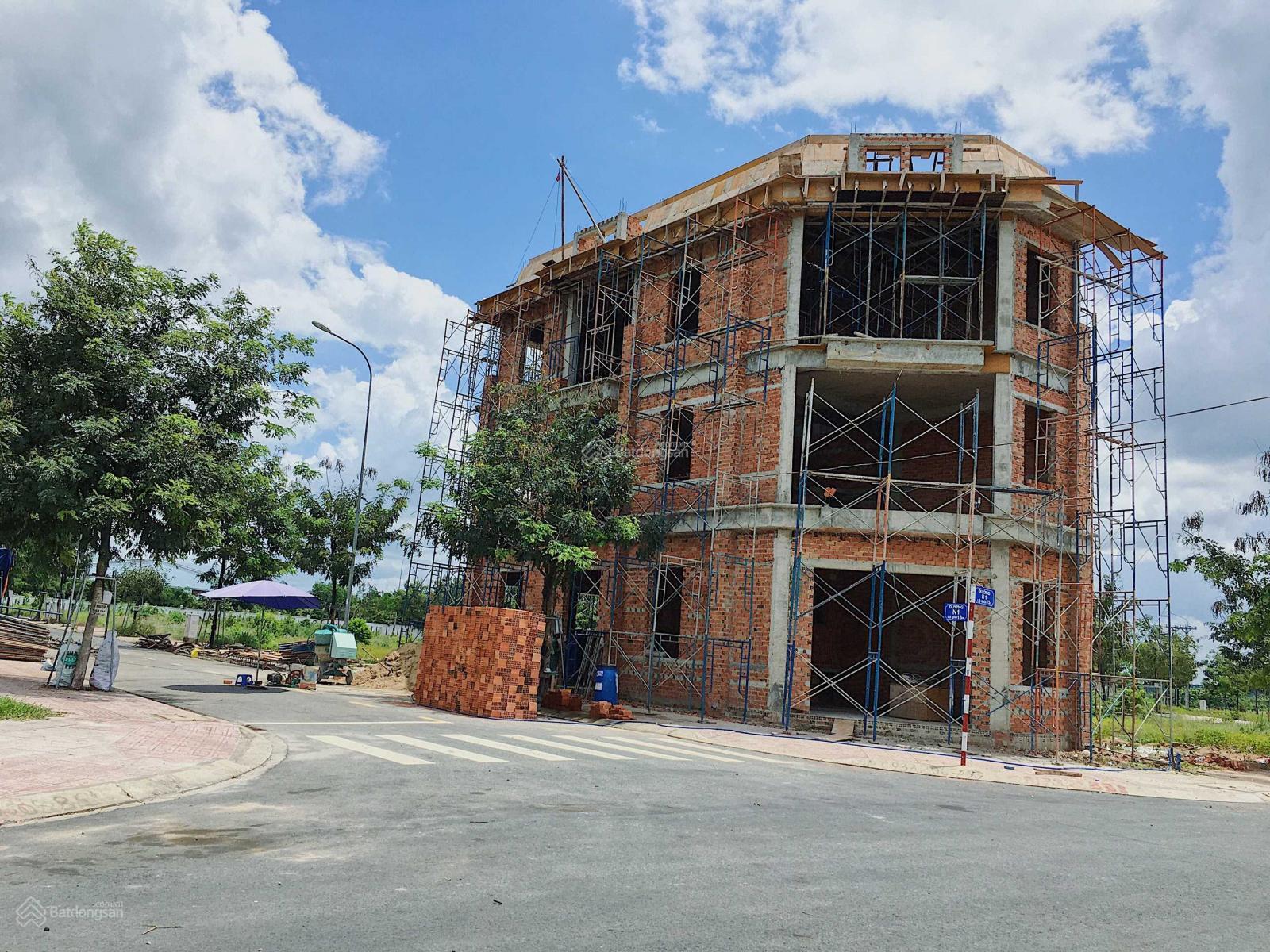 Cần bán gấp lô đất sổ sẵn giá rẻ dự án Bến Cát Center City 2, mặt tiền Hùng Vương, An Điền, Bến Cát Cần bán gấp lô đất sổ sẵn giá rẻ dự án Bến Cát Center City 2, mặt tiền Hùng Vương, An Điền, Bến Cát