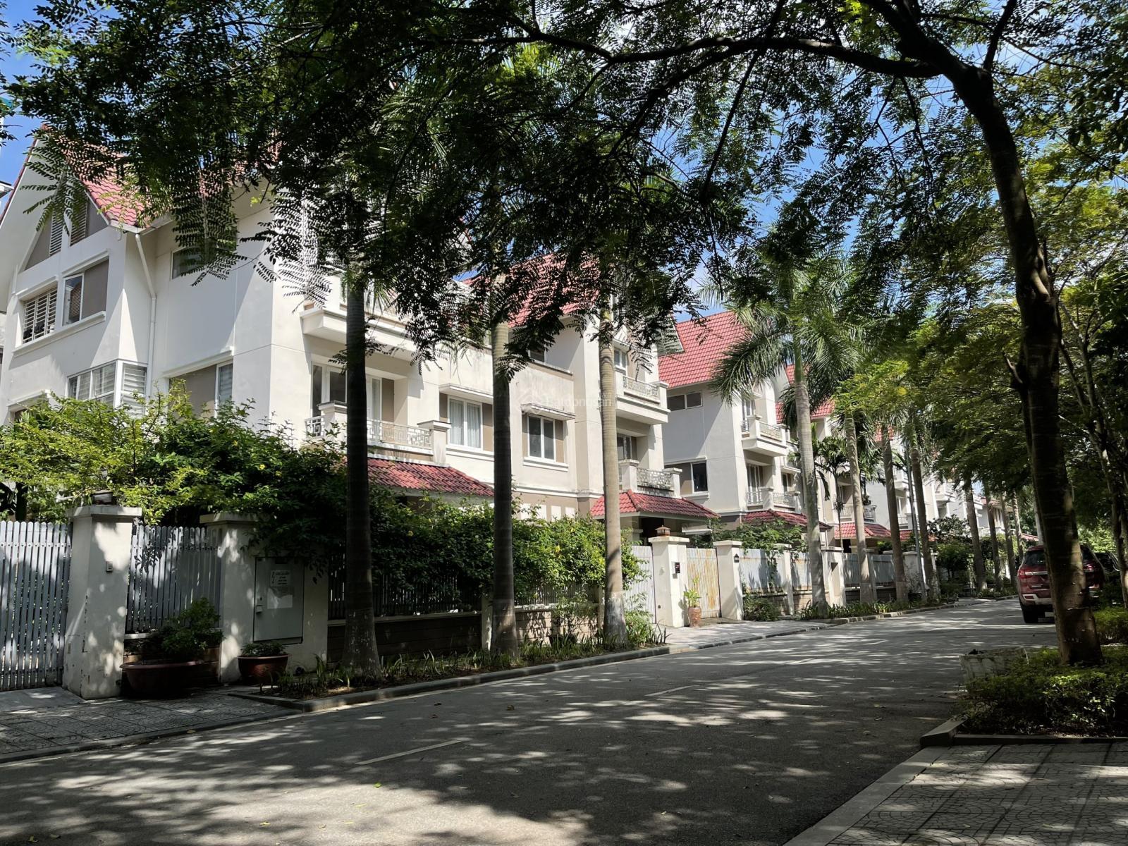 Bán nhanh căn nhà liền kề hoàn thiện đẳng cấp full nội thất khu An Hưng, Dương Nội lh: 0904 333 ***