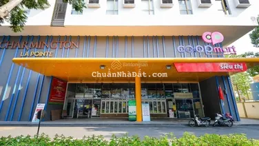 Bán Officetel quận 10, mặt tiền Cao Thắng, DT 31M2 giá 1tỷ7 bao thế phí, sẵn HĐ thuê dài hạn