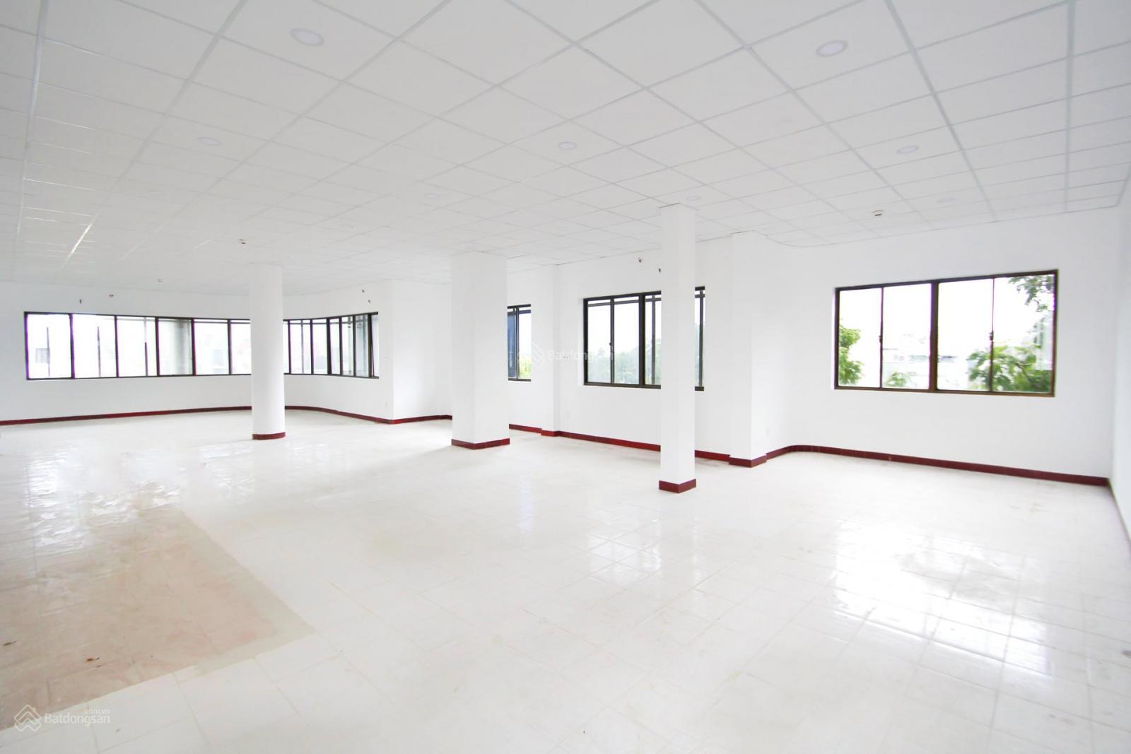 HXT 150/4 Nguyễn Trãi Q1, DT: 8 x 18m hầm T 6L ST, giá: 120 triệu/tháng HXT 150/4 Nguyễn Trãi Q1, DT: 8 x 18m hầm T 6L ST, giá: 120 triệu/tháng