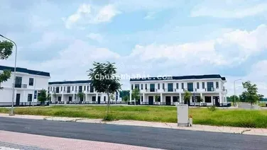 Cần tiền mùa dịch bán lỗ 2 lô đất Young Town, 80m2, 800 triệu, LH ngay 0901 762 ***