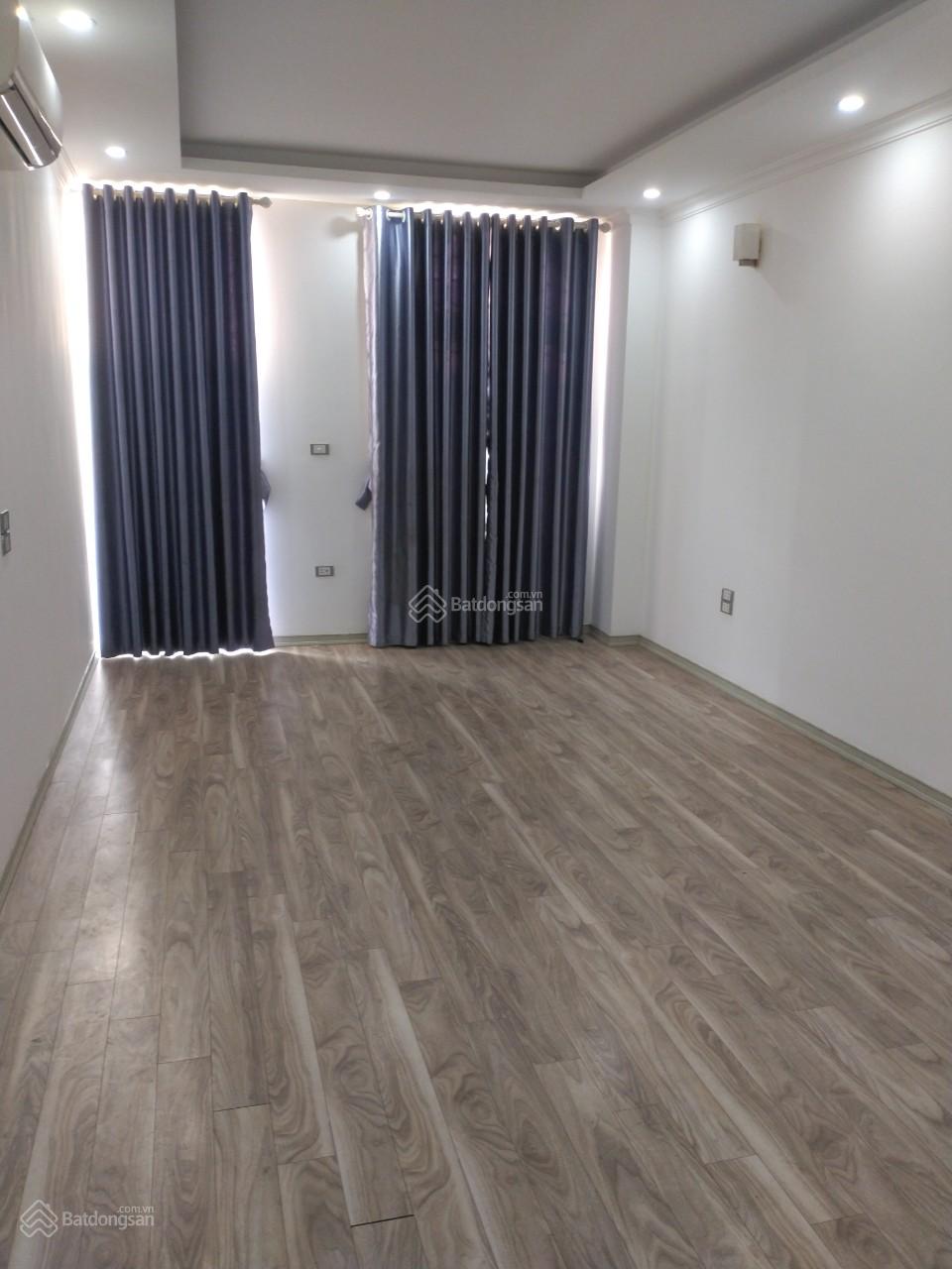 Chính chủ cho thuê văn phòng mặt đường Trung Yên 6, 8tr/tháng. LH: 0966 772 ***