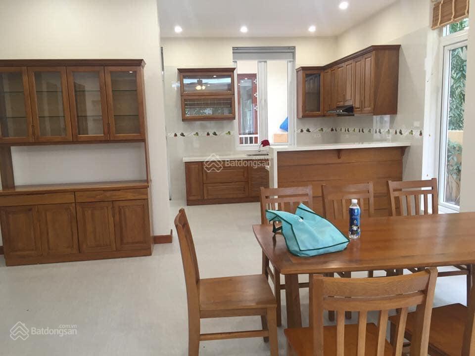 Cho thuê biệt thự Palm Garden KĐT Việt Hưng, S: 200m2, nội thất cơ bản, giá: 30 triệu/tháng