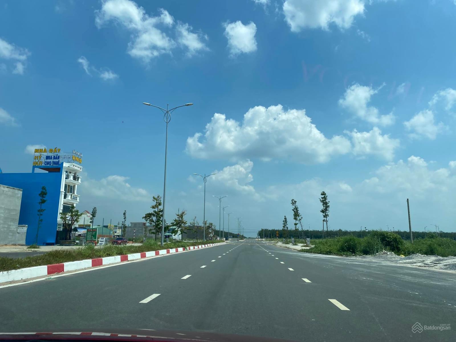 Bán lô đất có quá nhiều sự bỏ lỡ! TDC Lộc An-Bình Sơn. 125m2 ngay trục chính 48m, giá sinh viên 4tỷ