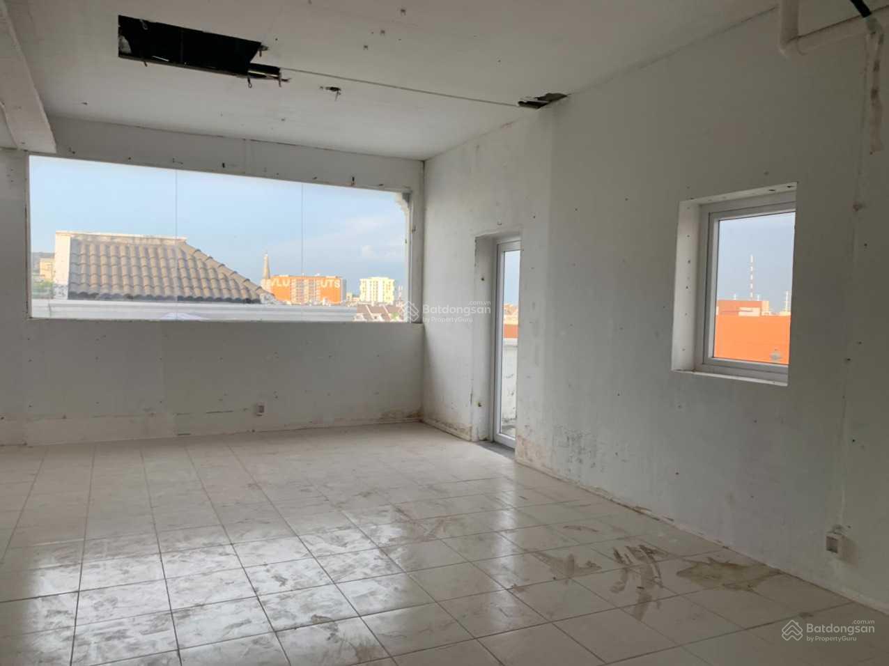 Cho thuê góc 2MT Số 168 Phan Văn Trị, Quận Gò Vấp, DT: 10x20m, 1 trệt 3 lầu, DTSD: 800m2