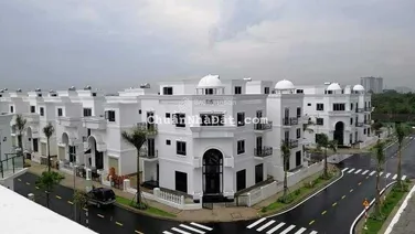 Bán căn biệt thự Sim City 200m2, đường 20m, xây 1T 3L giá 17 tỷ