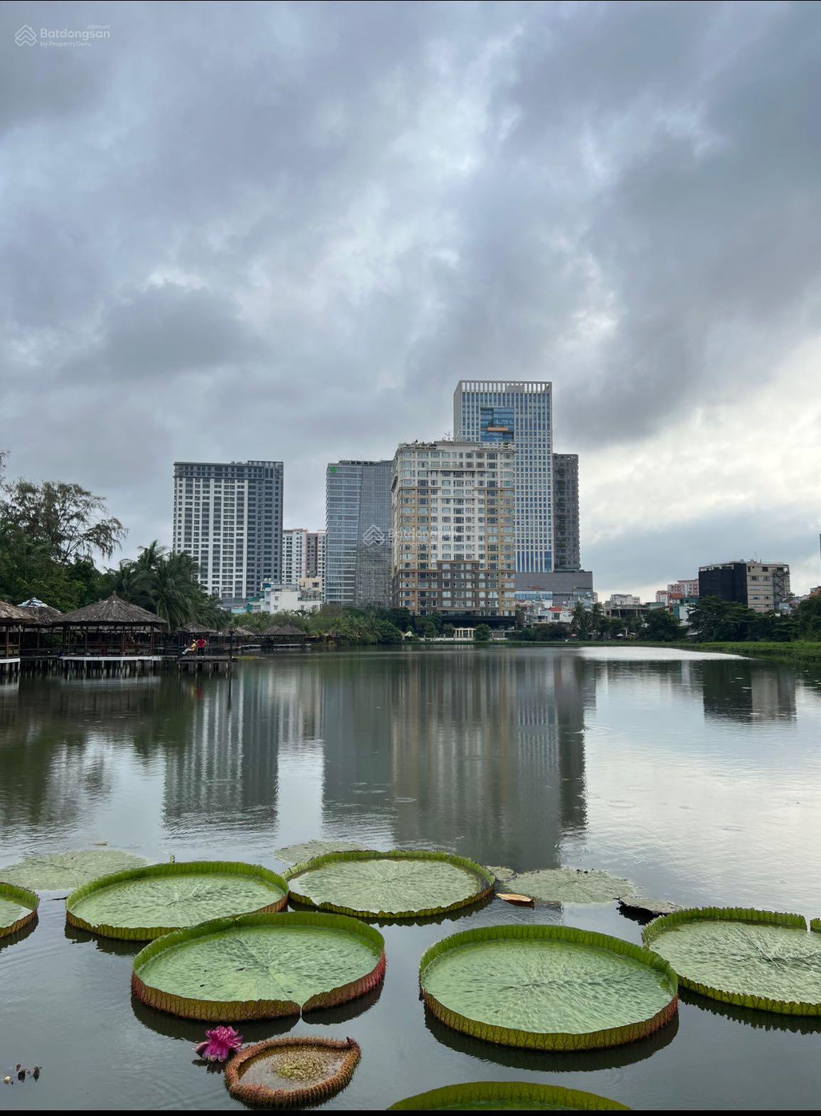 Bán gấp căn hộ Cantavil Hoàn Cầu, view hồ, diện tích 153m2, giá 12.5 tỷ, thương lượng LH 0932 055 ***