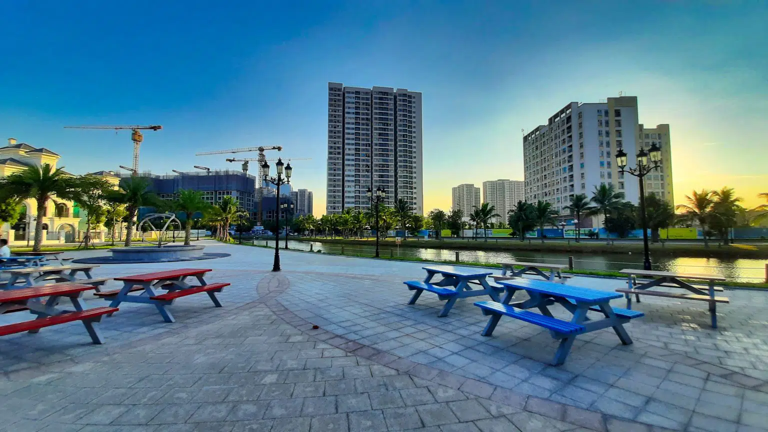 VIP! Biệt thự đơn lập góc 328m2 Ngọc Trai view sông, Vin 1 Gia Lâm (0985 941 *** Mr Hùng)