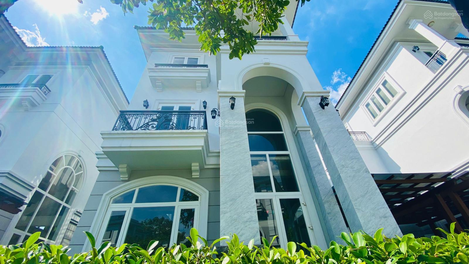 Bán biệt thự đơn lập Sol Villas 264m2 giá tốt 29,5 tỷ nằm trong PhoDong Village - ĐT: 0908 137 ***