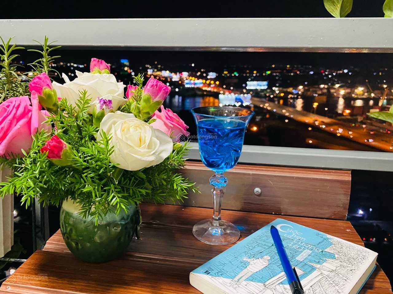 Cho thuê căn hộ 1pn + 49m2 giá 3,3tr,có ban côgn rộng rãi; có căn 49m ở, full NT 5 triệu