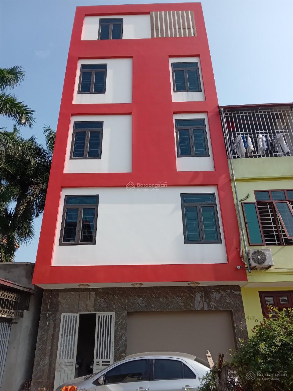 Chính chủ cần bán gấp nhà đất 40.5m2, đã xây nhà 5 tầng tại Sáp Mai giá 4,35 tỷ cạnh nhà hàng HT2