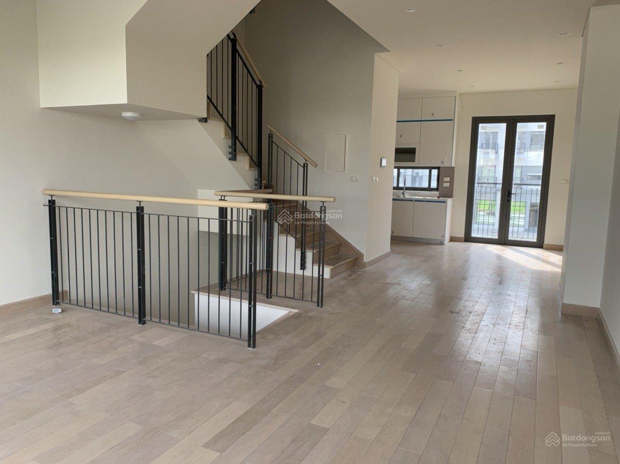 Cho thuê nhà dự án The Manor Central Park Nguyễn Xiển DT 75m2, 5 tầng, MT 6m nhà mới 100%. 30tr/th