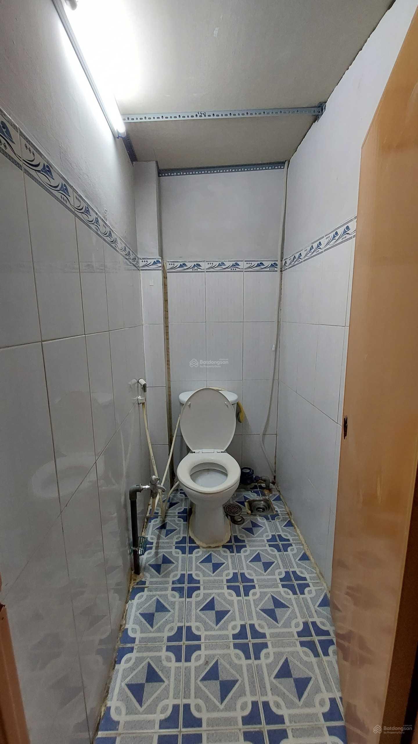 Sát Quận 1 - Cho thuê phòng 25m2 có kệ bếp, máy lạnh tại 322 Âu Dương Lân, Q8