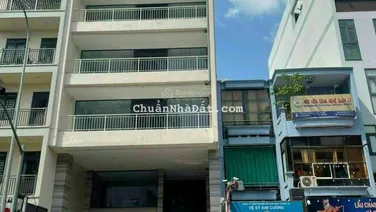 Tôi cần bán tòa nhà MT Nguyễn Xí, P26, Q. Bình Thạnh (đoạn 2 chiều) DT 7x20m KC 8 lầu. Giá 36 tỷ