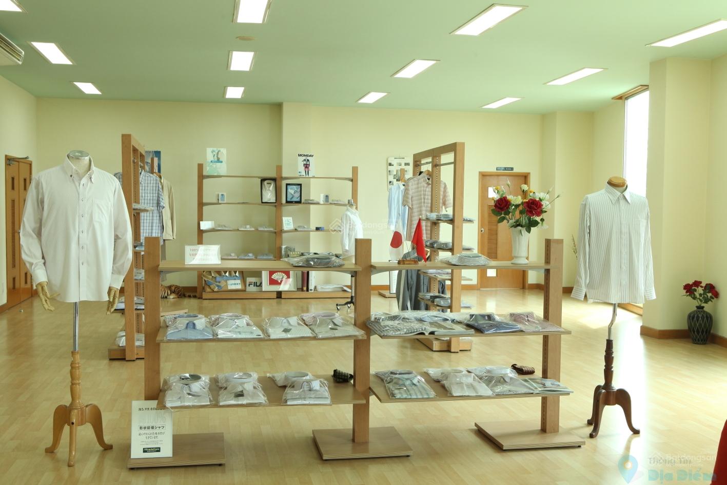 Cho thuê nhà mặt tiền số 124 Võ Văn Ngân, Quận Thủ Đức, DT: 8x20m, 1 trệt, DTSD: 320m2