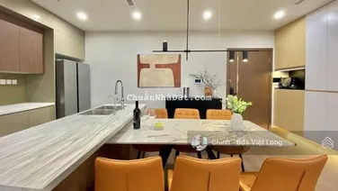 Cho thuê gấp căn hộ chung cư cao cấp Lancaster Hà Nội - 20 Núi Trúc, 130m2, 3PN, đồ cơ bản, căn góc