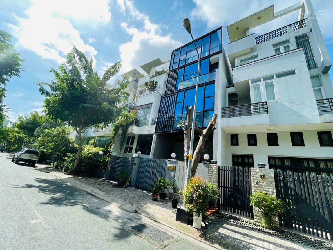 Chính chủ gửi bán nhiều SP Hưng Gia, Hưng Phước Phú Mỹ Hưng - DT 6x18,5m, SHR giá 28 tỷ/SP