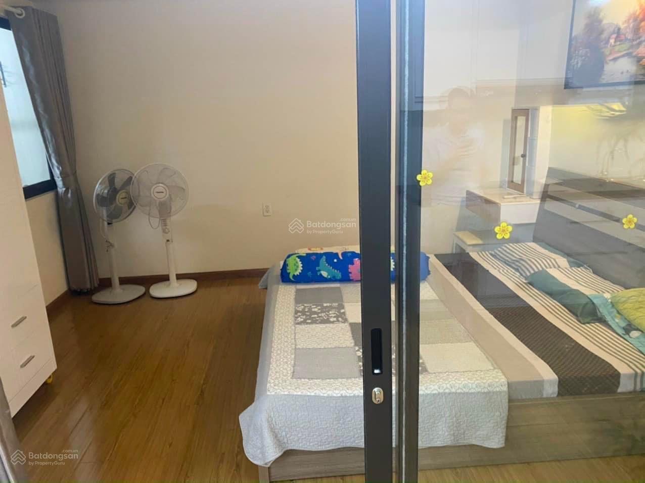 Chính chủ cho thuê căn hộ Flora Anh Đào 1PN, giá 5,5tr call 0909 550 *** hạnh