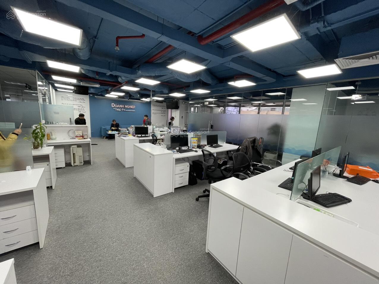 Cho thuê VP tòa nhà VCCI Tower quận Đống Đa, phố Đào Duy Anh DT 50m2, 500m2 Giá 160 nghìn/m2/tháng Cho thuê VP tòa nhà VCCI Tower quận Đống Đa, phố Đào Duy Anh DT 50m2, 500m2 Giá 160 nghìn/m2/tháng