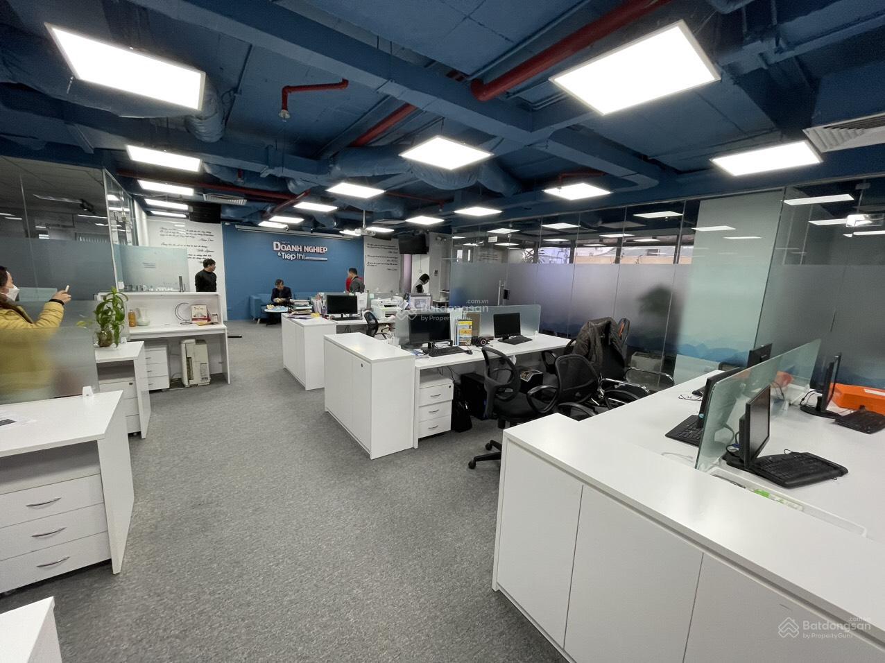 Cho thuê VP tòa nhà VCCI Tower quận Đống Đa, phố Đào Duy Anh DT 50m2, 500m2 Giá 160 nghìn/m2/tháng Cho thuê VP tòa nhà VCCI Tower quận Đống Đa, phố Đào Duy Anh DT 50m2, 500m2 Giá 160 nghìn/m2/tháng