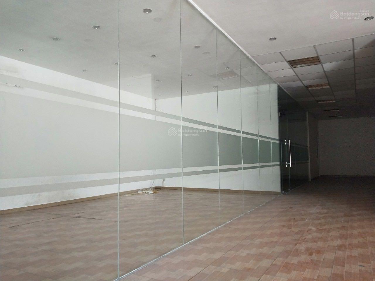 Cho thuê nhà xưởng KCN Tân Đức Đức Hoà 9261m2 và 4589m2, đầy đủ các tiện ích, đường xe cont 24/24