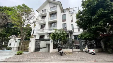 Cho thuê BT Simco Sông Đà Vạn Phúc 210m2 thông sàn 35 triệu, 0903 409 ***