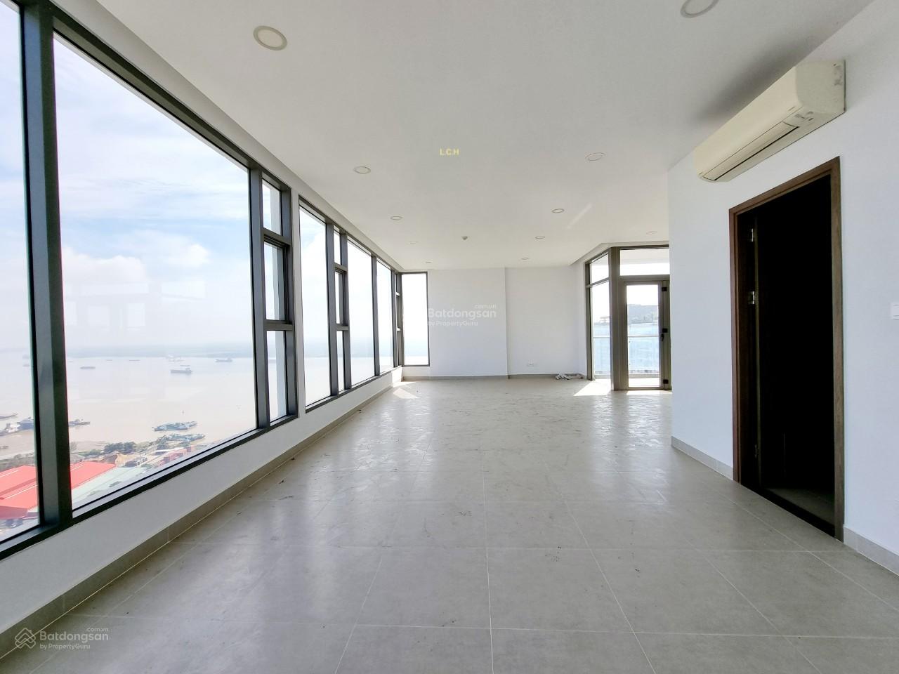Bán penthouse An Gia Skyline giá 8,3 tỷ full nội thất, diện tích 150m2 view sông và Quận 1