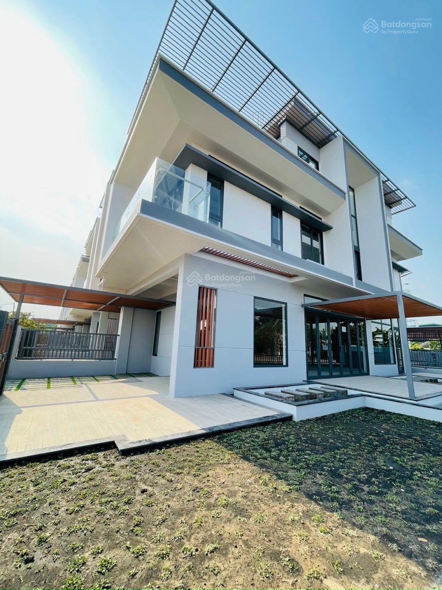 Đông Tăng Long cần bán nhà 5*20m 7.7tỷ - 8*20m 11tỷ - 10*20m 18tỷ - 320m 21tỷ - 20*20m 33 tỷ